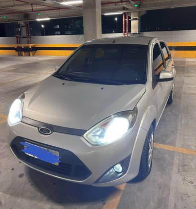 FORD FIESTA 1.0 ROCAM SE 8V FLEX 4P MANUAL FORD FIESTA 1.0 ROCAM SE 8V FLEX 4P MANUAL